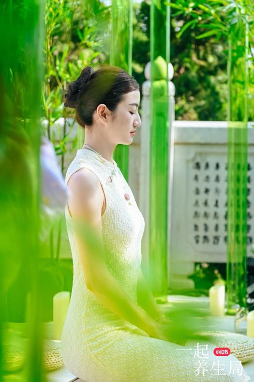 「惜命」的年轻人，爱上在小红书「新中式养生」