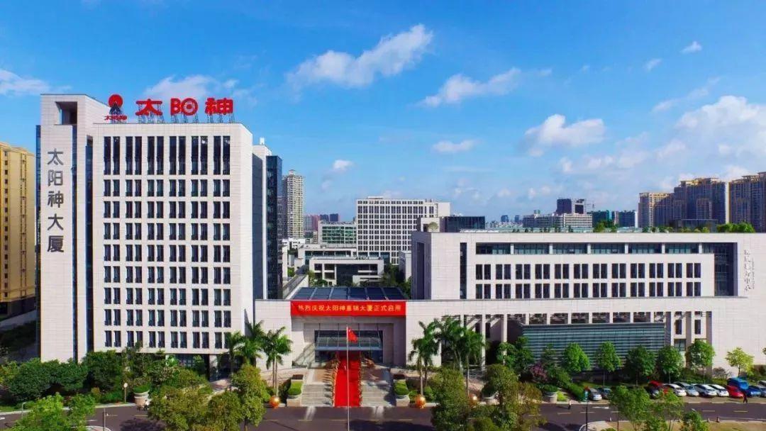 87岁保健品教父复出？曾用猪圈广告狂揽80亿，消失多年悄悄“复活”？